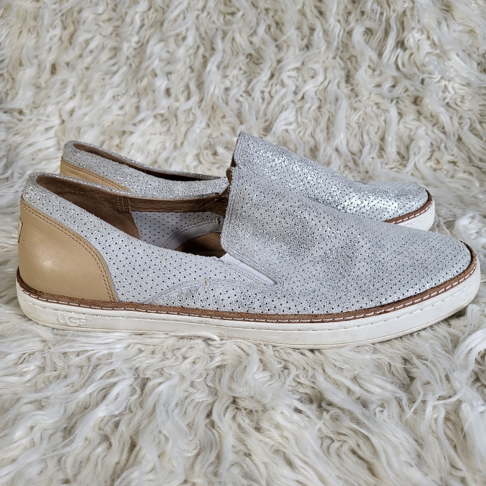 UGG Adley Perf Stardust Leather Sneaker Comfort Slip-On Shoe Silver Womens 10 - Picture 3 of 8